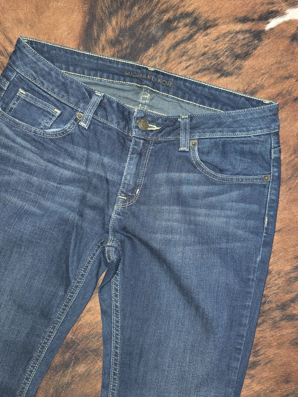 *Michael Kors Women’s Straight Leg Jeans in Dark Blue Denim Size 4 - Picture 2 of 8